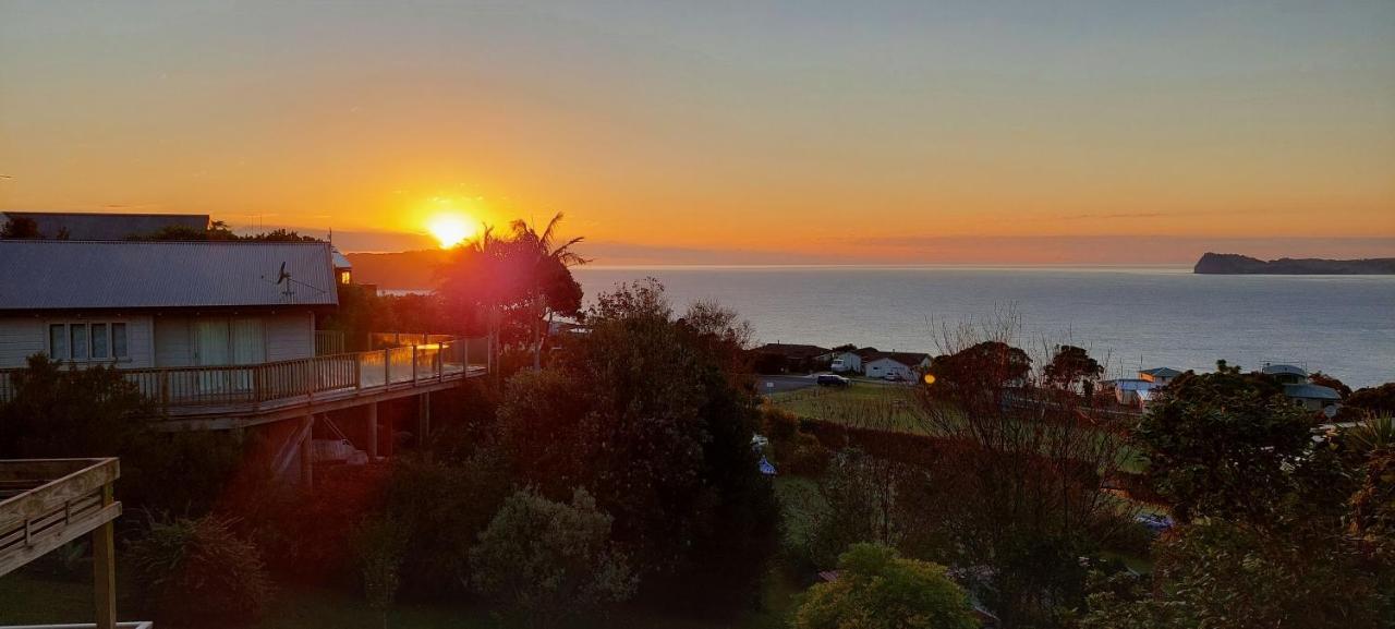 Paku Peak Ocean View Apartment Tairua Exteriör bild